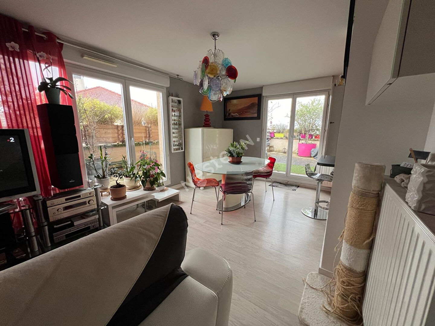 3 Pièces TERRASSE DERNIER ETAGE Proche Parc à Neuilly sur Marne