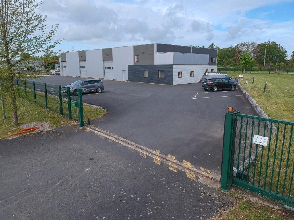 A vendre entrepôt / local industriel  1000 m² - 1h de Rouen