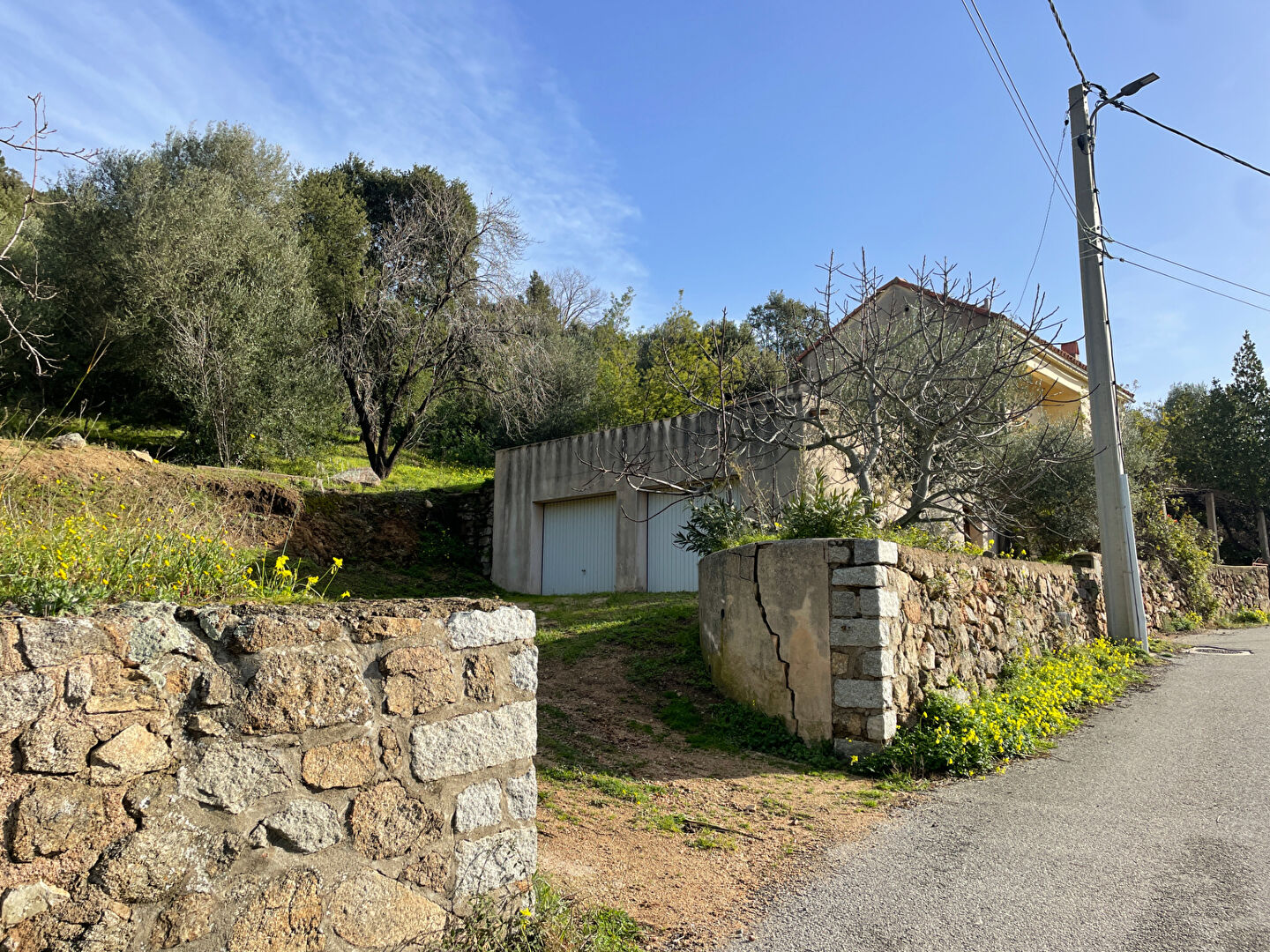 maison en plein coeur du village de Conca