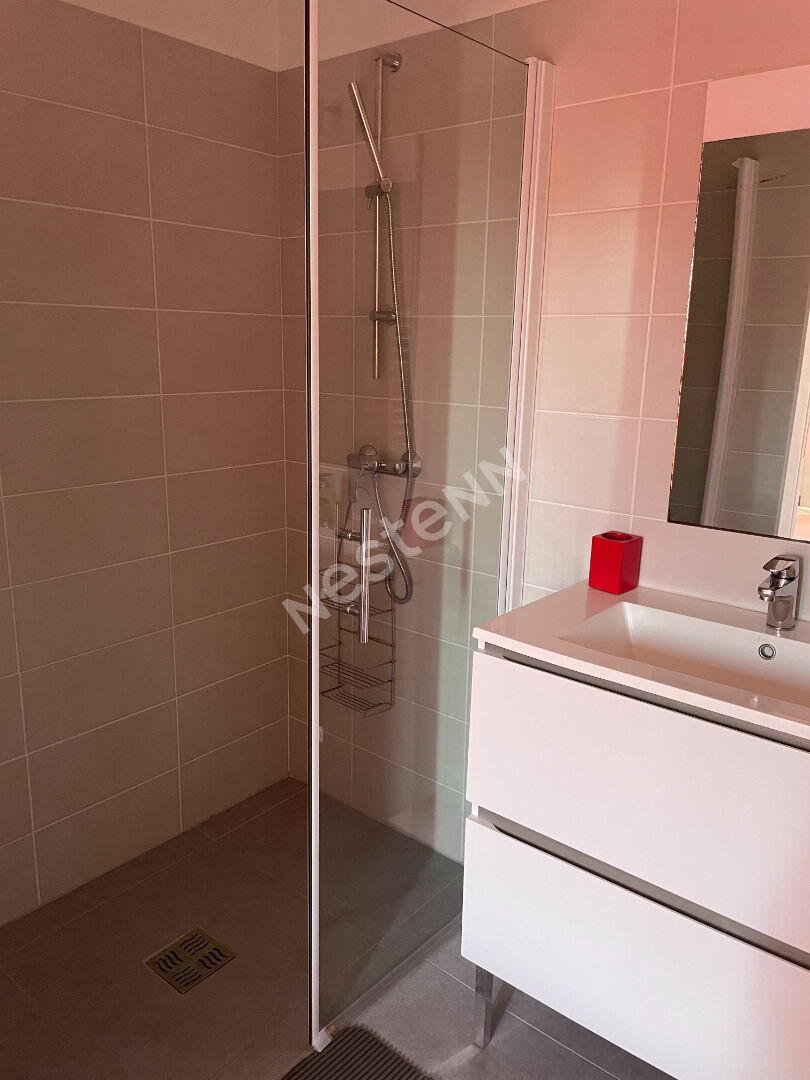 Maison Sainte Lucie De Porto-vecchio 6 pièce(s) 165 m2 à 3 min de la mer