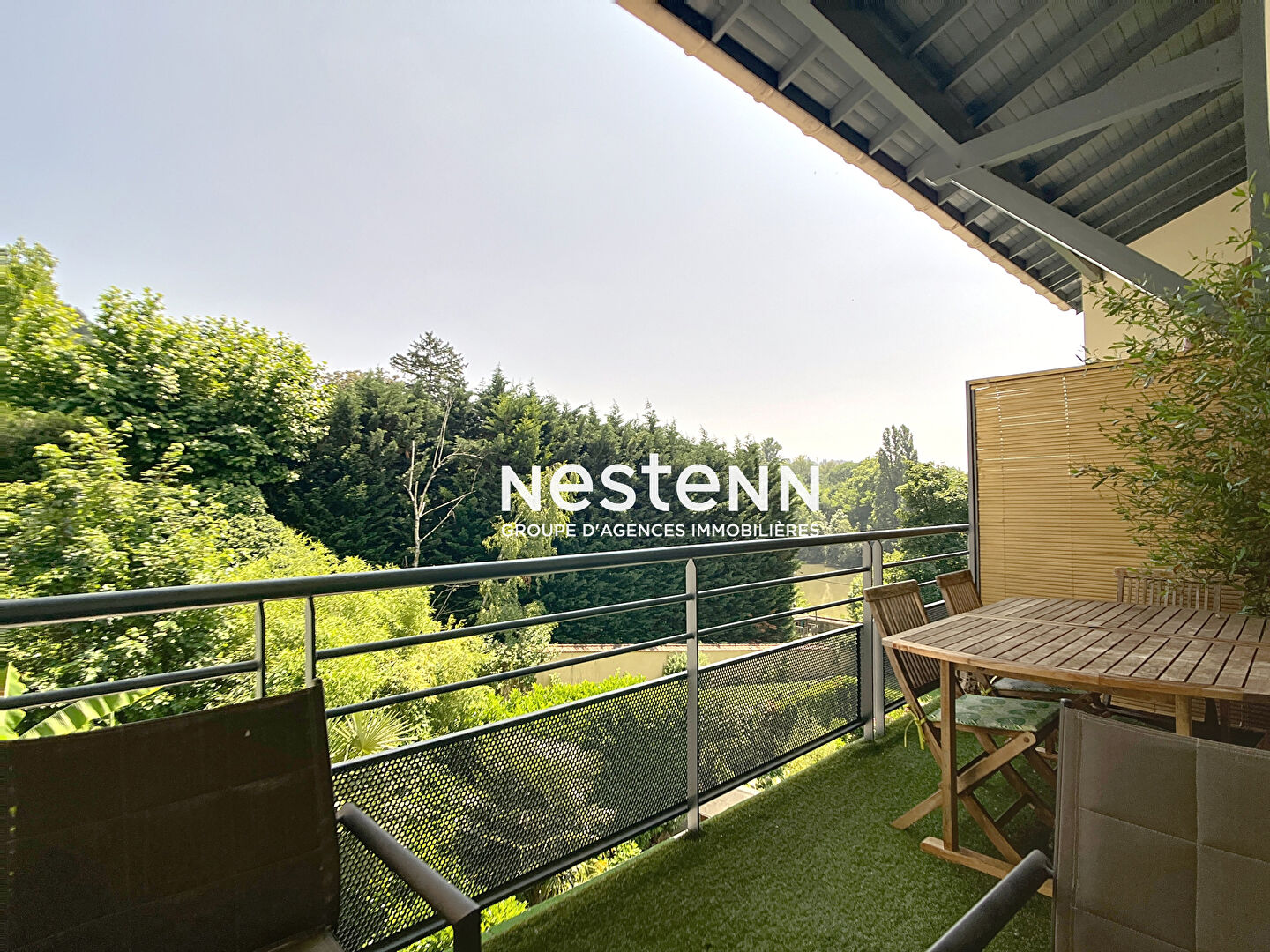 APPARTEMENT DUPLEX FONTAINES SUR SAONE 107 M² GARAGE DOUBLE TERRASSE VUE SAONE DERNIER ÉTAGE