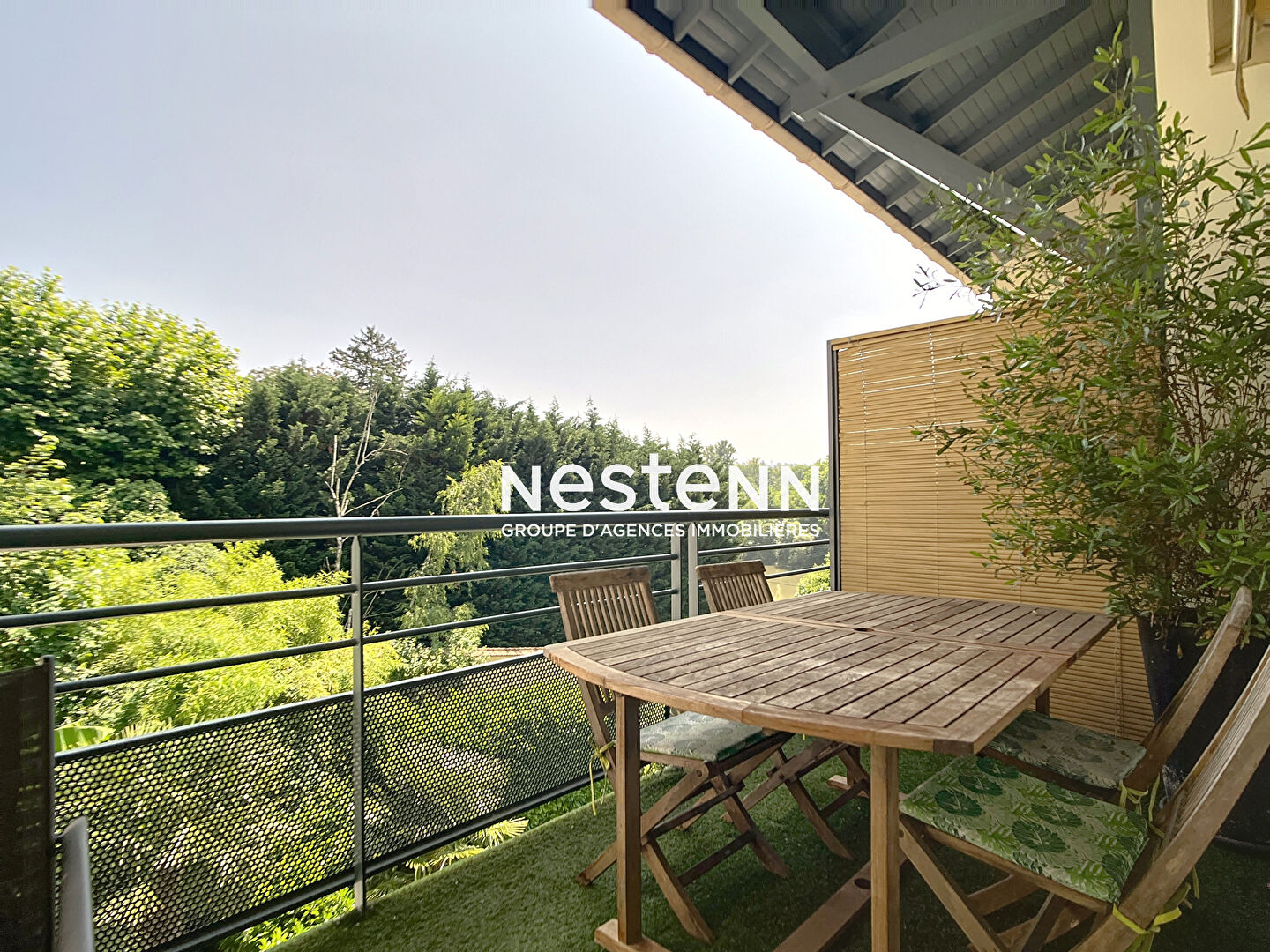 APPARTEMENT DUPLEX FONTAINES SUR SAONE 107 M² GARAGE DOUBLE TERRASSE VUE SAONE DERNIER ÉTAGE