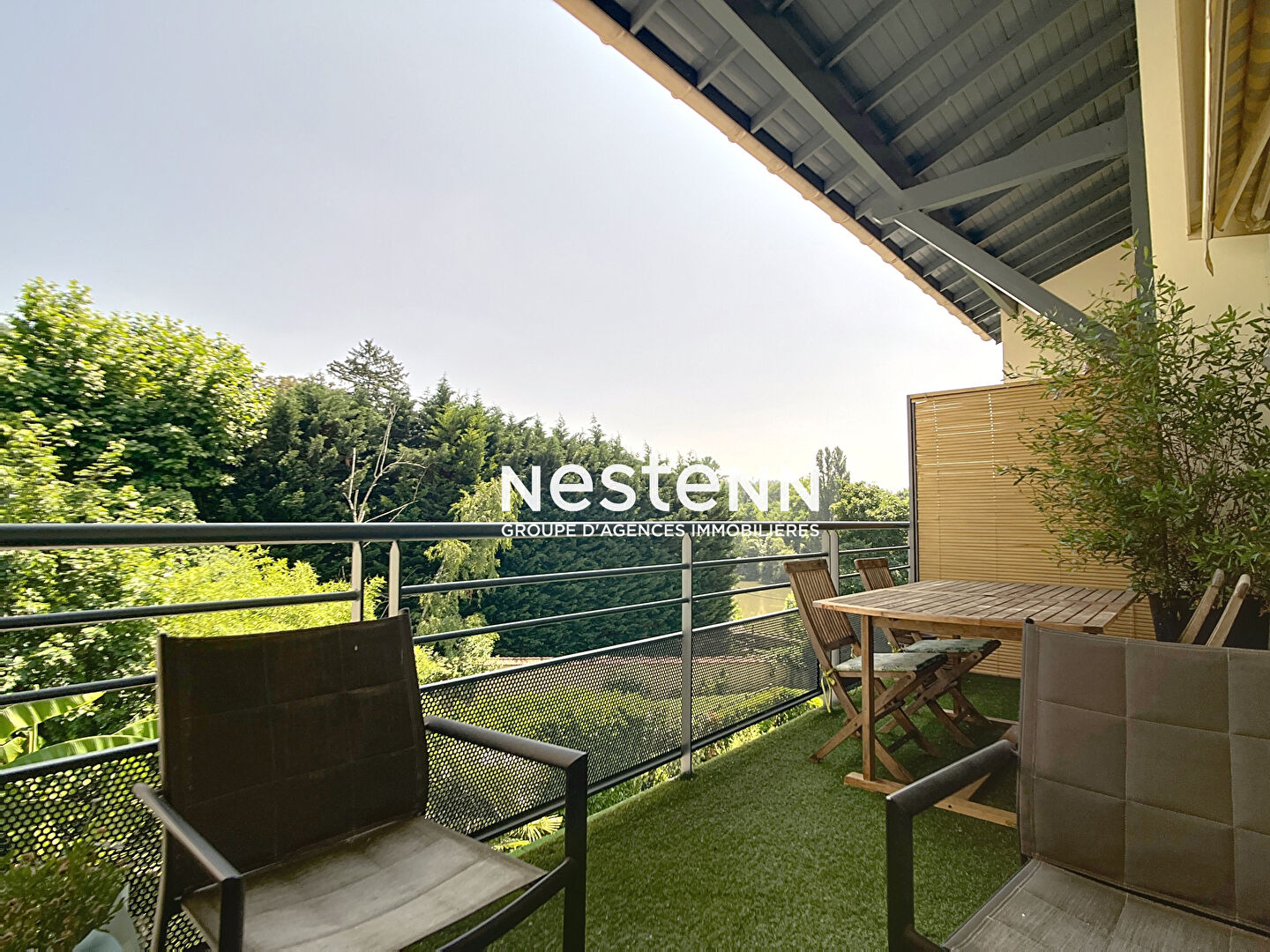 APPARTEMENT DUPLEX FONTAINES SUR SAONE 107 M² GARAGE DOUBLE TERRASSE VUE SAONE DERNIER ÉTAGE