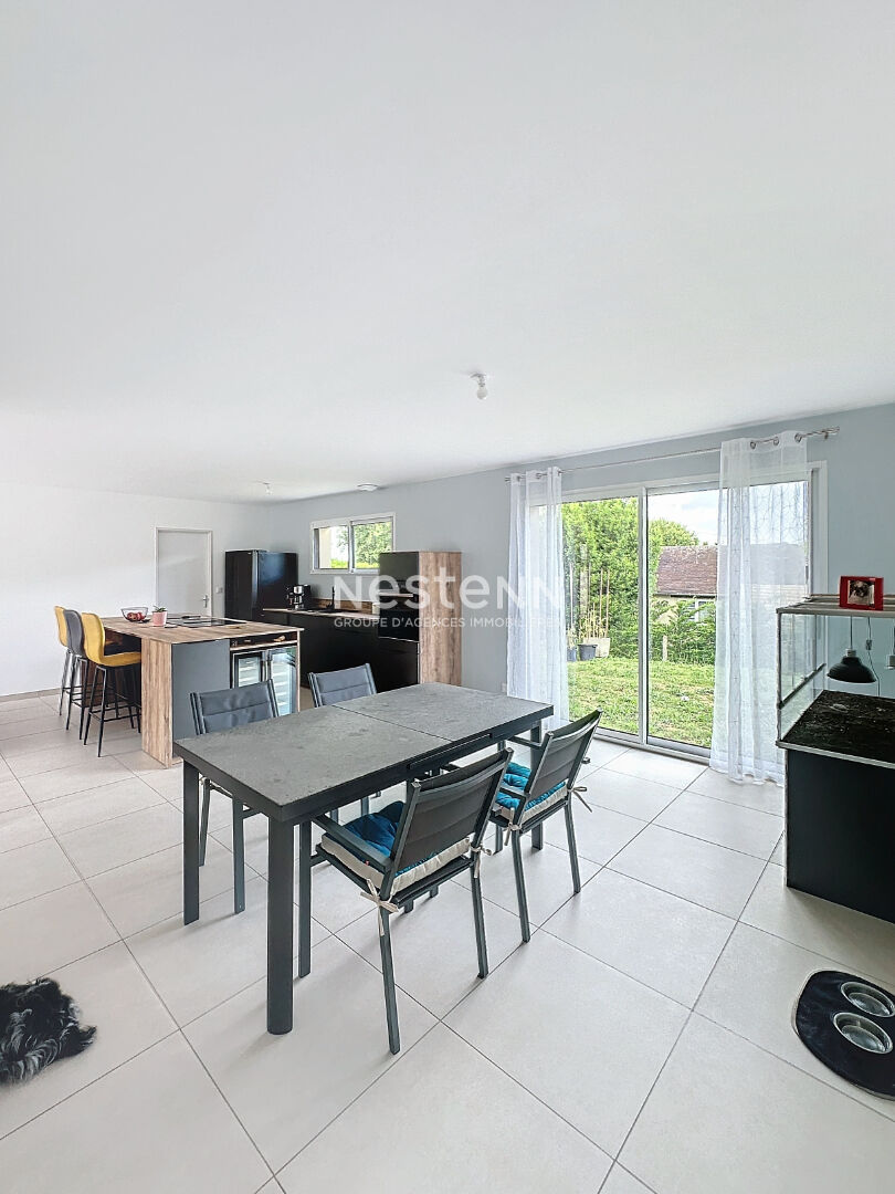 PLAIN PIED - MODERNE - LUMINEUX - 2 CHAMBRES - GARAGE -  JARDIN - SANS TRAVAUX -