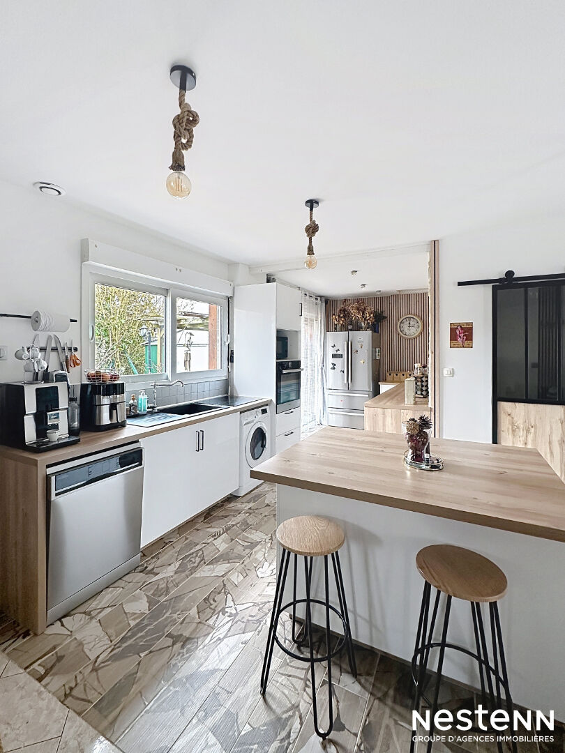 Maison en bois de charme avec piscine et grand jardin à Aubevoye