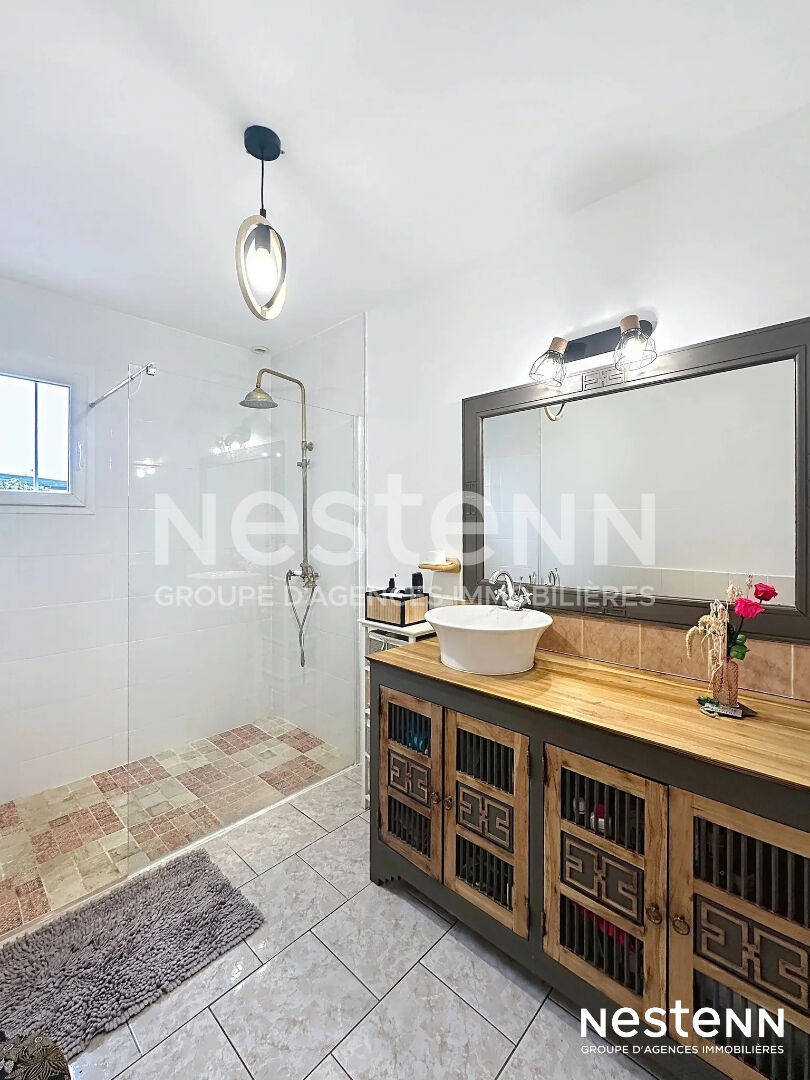 Maison en bois de charme avec piscine et grand jardin à Aubevoye