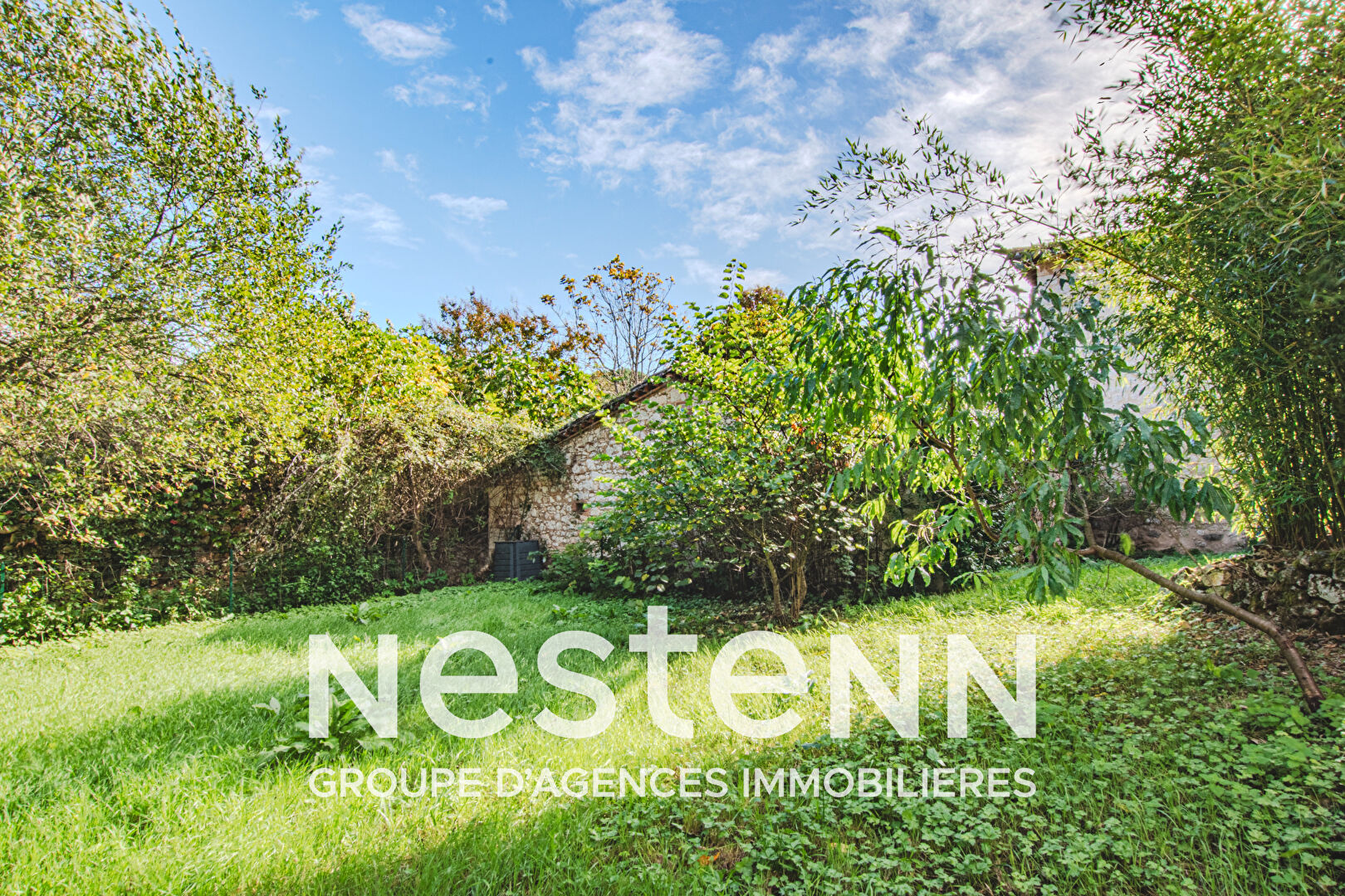 Maison de village en pierre à 16 min d'Albi 2 chambres jardin dépendances