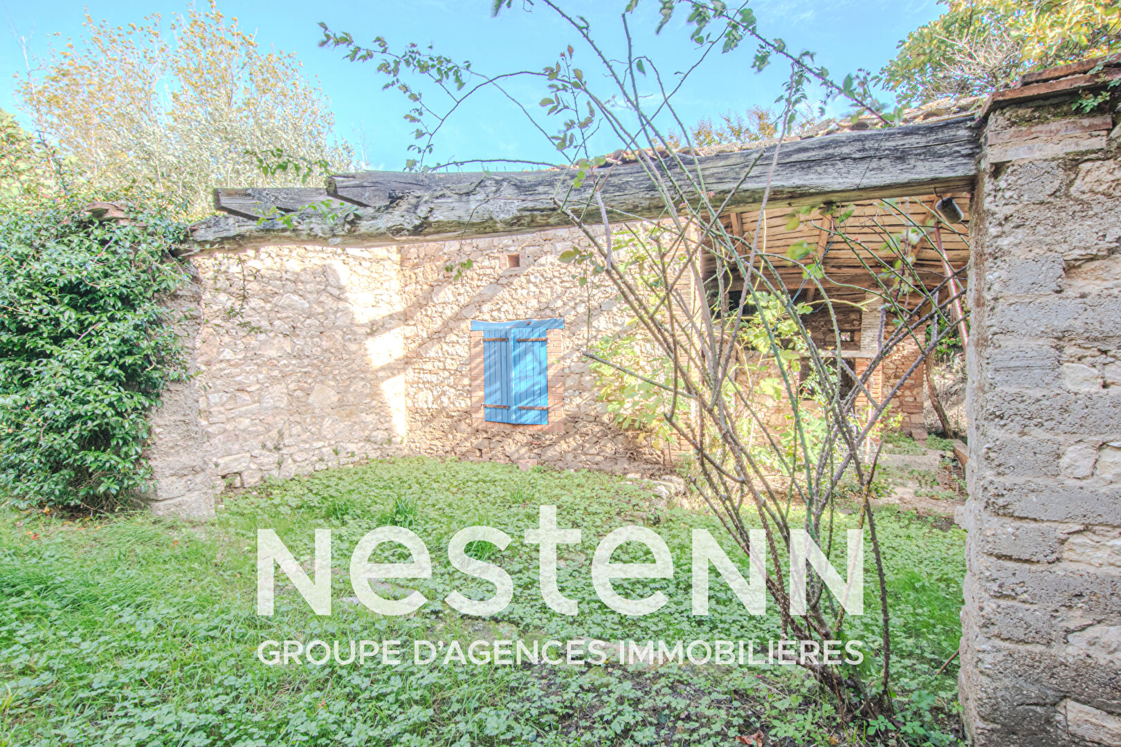 Maison de village en pierre à 16 min d'Albi 2 chambres jardin dépendances