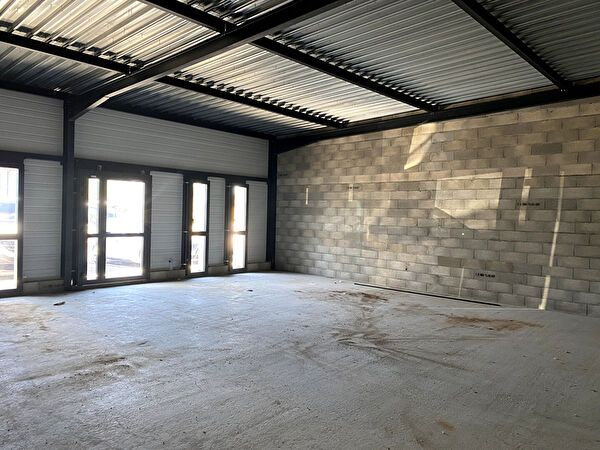 Location local-professionnel à Carcassonne (11000)