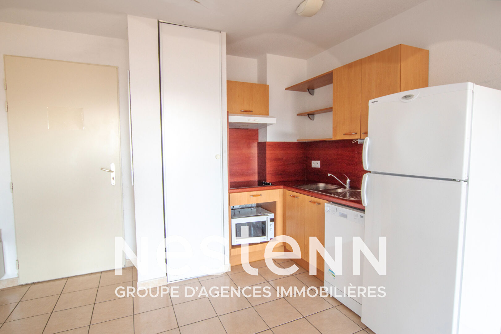 Appartement Trébas 3 pièces avec balcon et parking dans résidence avec piscine intérieure
