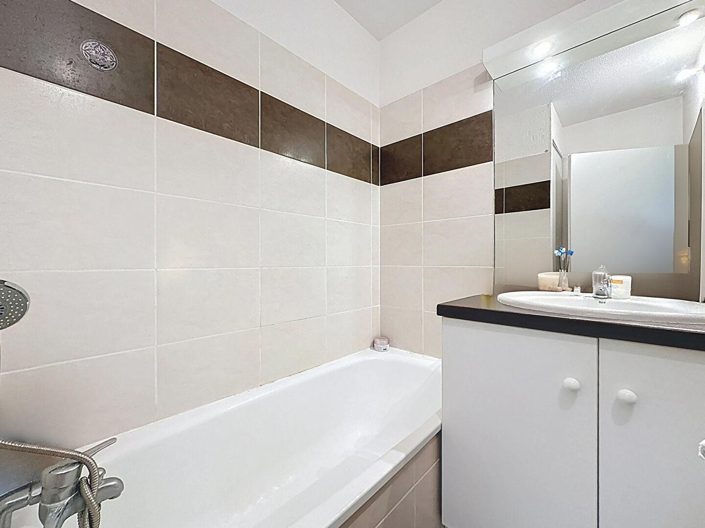 A vendre Appartement Auch 2 pièces 39.08 m2 rez de chaussée avec balcon et parking