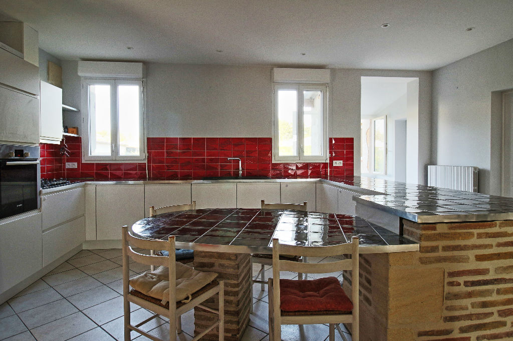 Ancien chais rénové - 243 m² - 8 pièces - 4 chambres