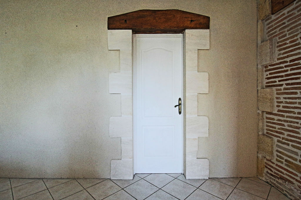 Ancien chais rénové - 243 m² - 8 pièces - 4 chambres