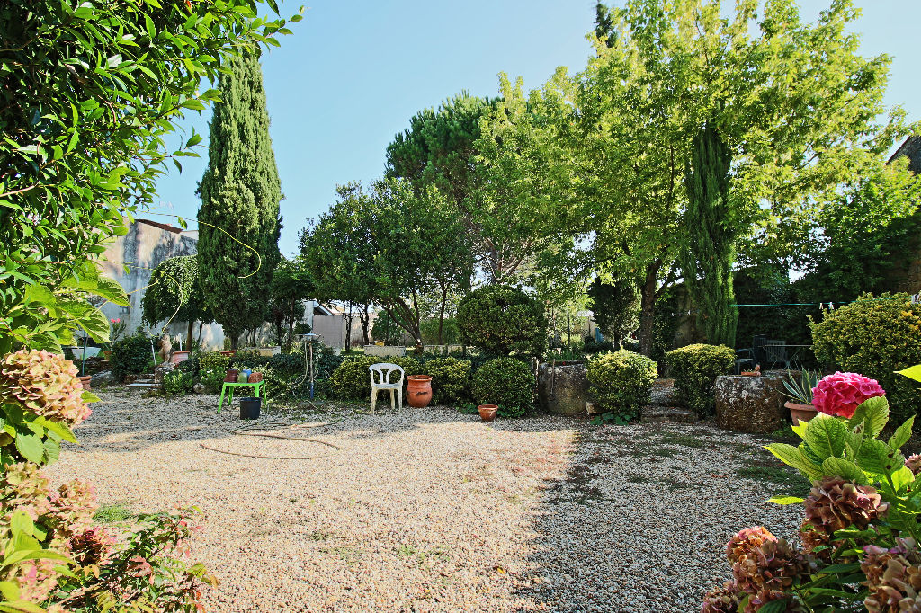Maison bourgeoise 5 chambres avec grand jardin arboré