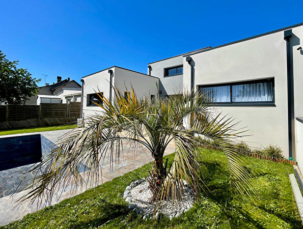 Vente par agence immobiliere à Cantenay epinard (49460)