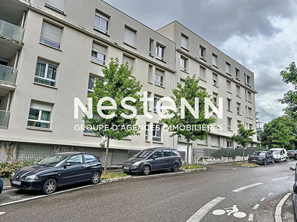 Vente par agence immobiliere à Bron (69500)