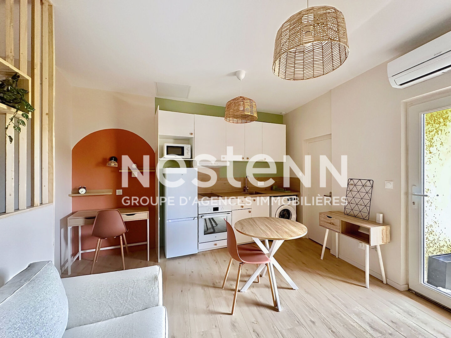 Studio Meublé dans une maison aux Essarts - 69500 BRON