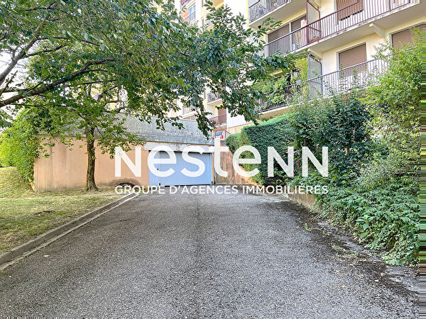 Vente garage-parking à Venissieux (69200)