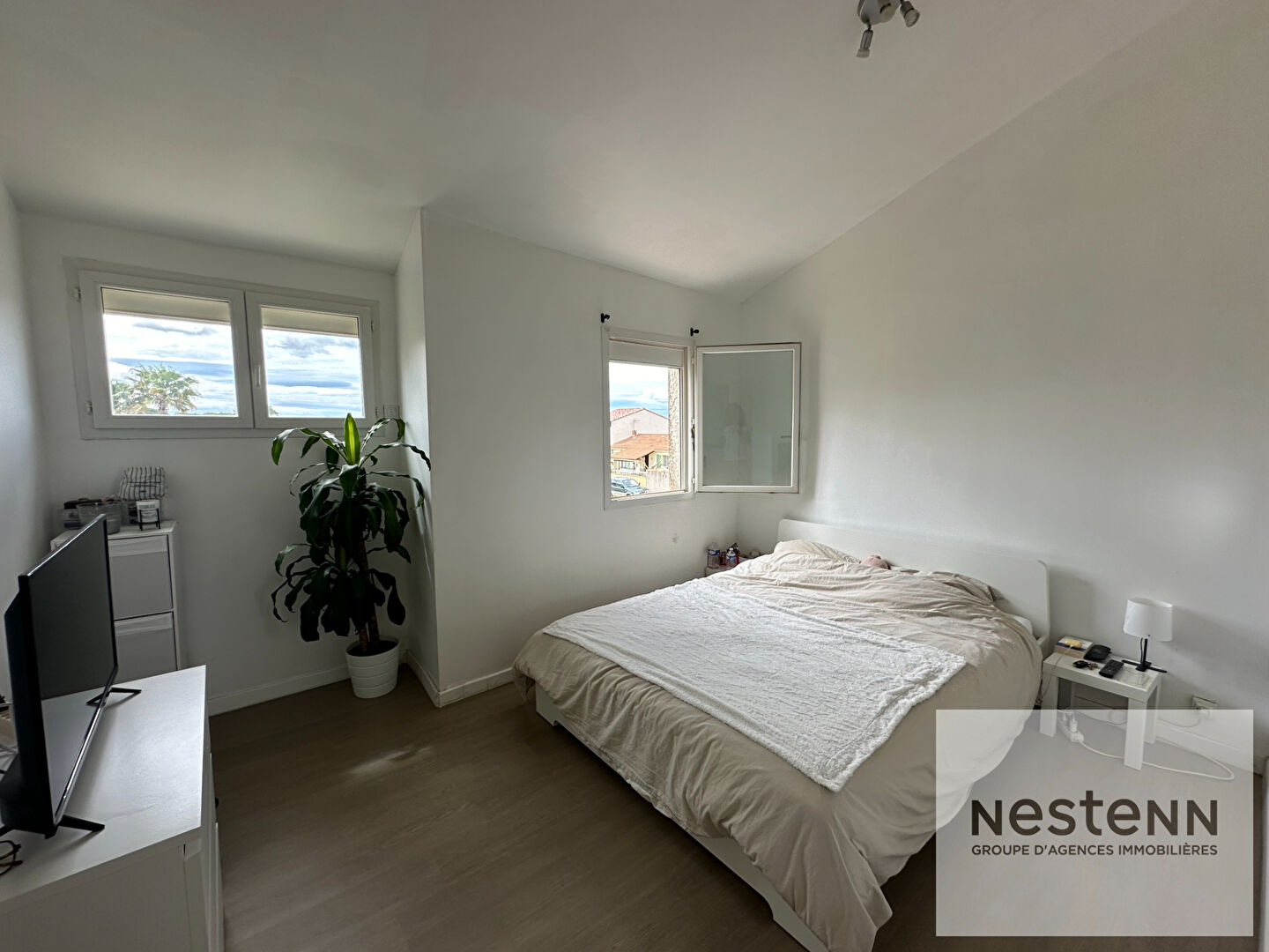 Appartement de 73.5 m² T4 terrasse de 30 m², parkings Mudaison