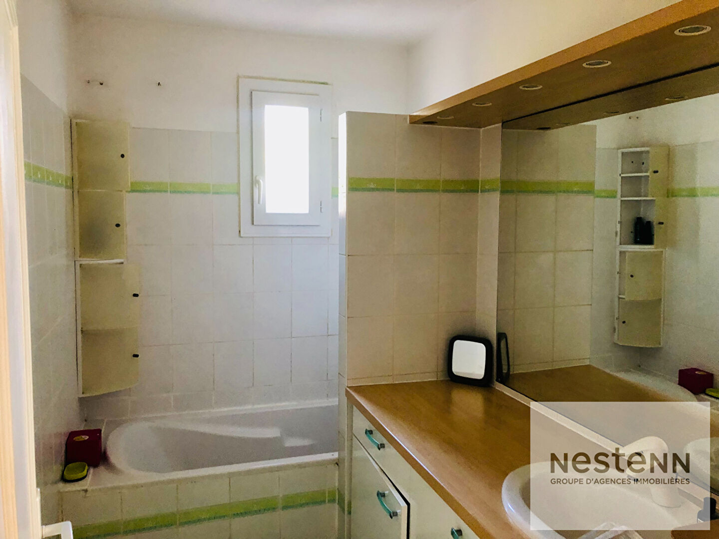 Appartement de 73.5 m² T4 terrasse de 30 m², parkings Mudaison
