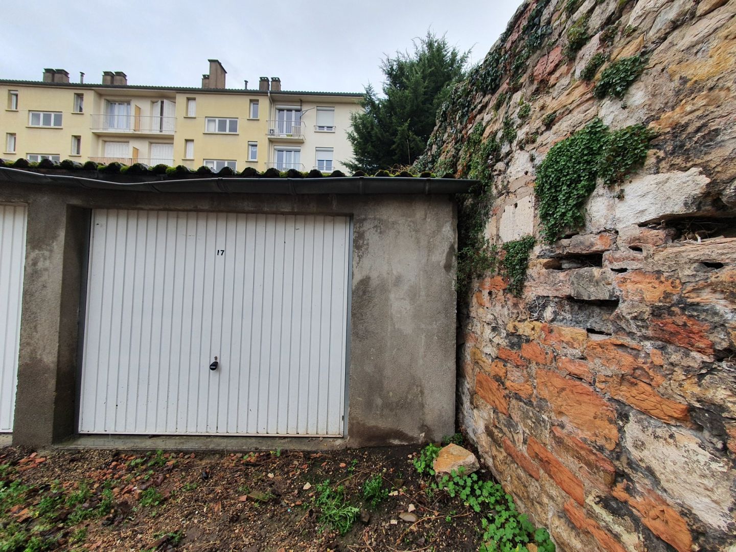 Garage Quartier Saint Jean Des Vignes