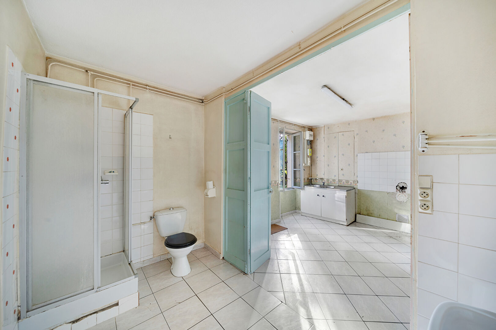 Maison à rénover 3 pièces 66 m2 + dépendances + terrain 1762 m2