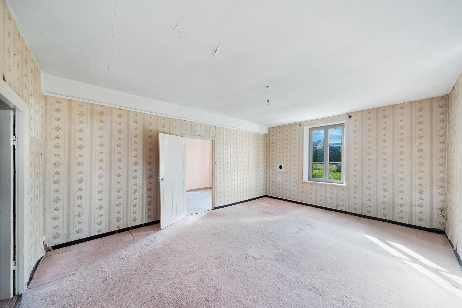 Maison à rénover 3 pièces 66 m2 + dépendances + terrain 1762 m2
