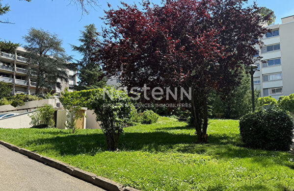 Vente par agence immobiliere à Ste foy les lyon (69110)