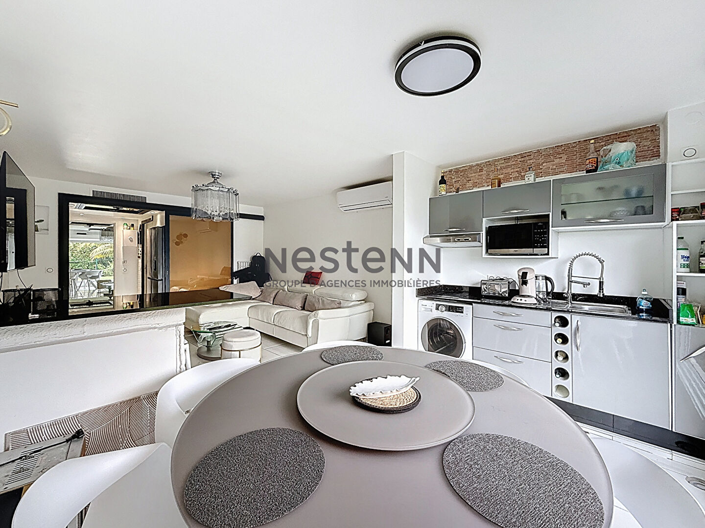 A vendre studio vue mer, meublé de 33m2 refait à Neuf au Gosier