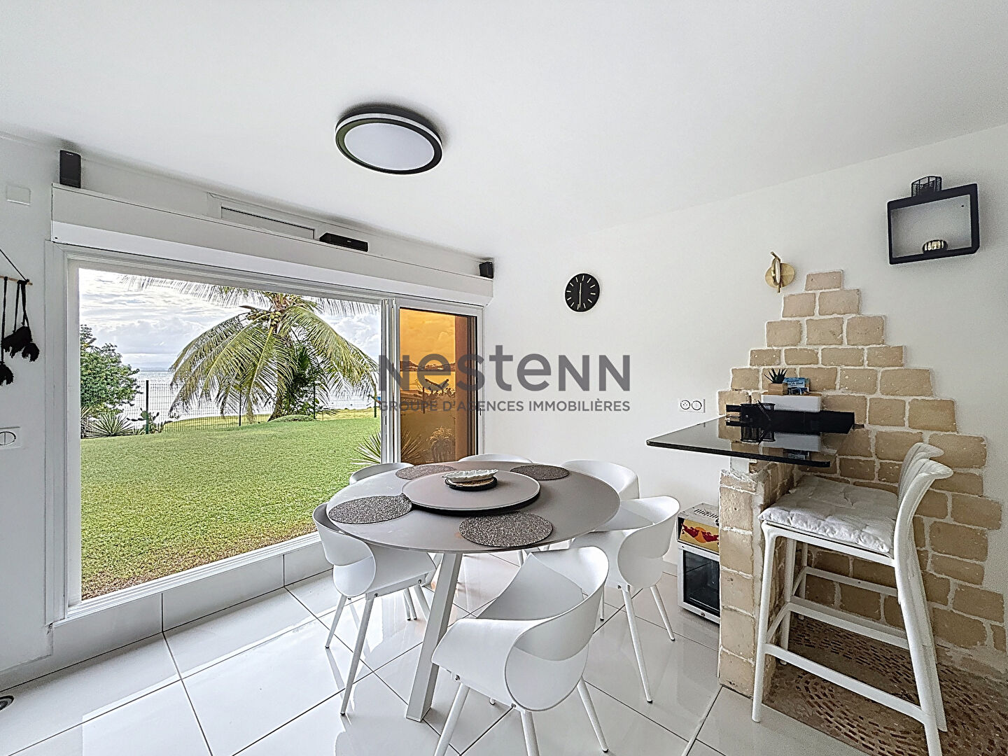 A vendre studio vue mer, meublé de 33m2 refait à Neuf au Gosier