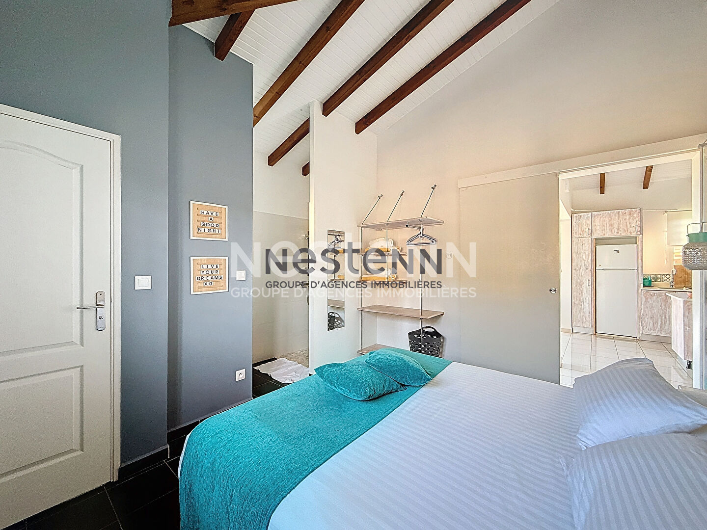 A VENDRE MAISON DE TYPE F3 AVEC PISCINE A SAINTE ANNE