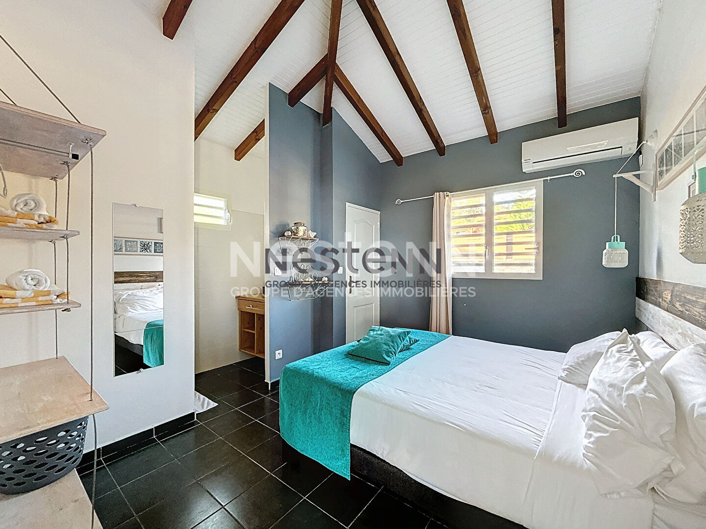 A VENDRE MAISON DE TYPE F3 AVEC PISCINE A SAINTE ANNE