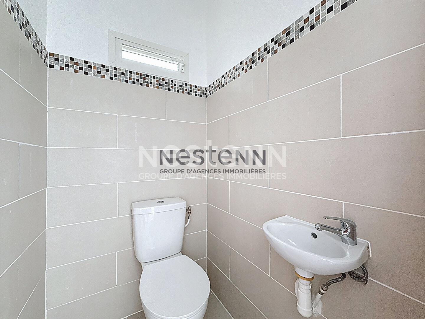 À Vendre aux Abymes Maison rénové F4 de plain-pied avec jardin sur un terrain de 500 m² à 5 min du nouveau CHU