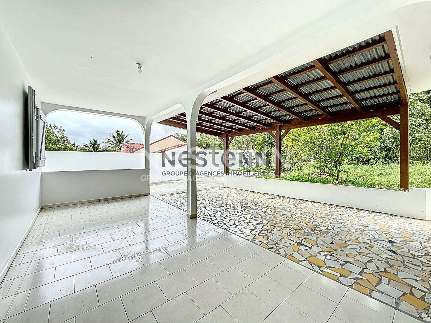 À Vendre aux Abymes Maison rénové F4 de plain-pied avec jardin sur un terrain de 500 m² à 5 min du nouveau CHU
