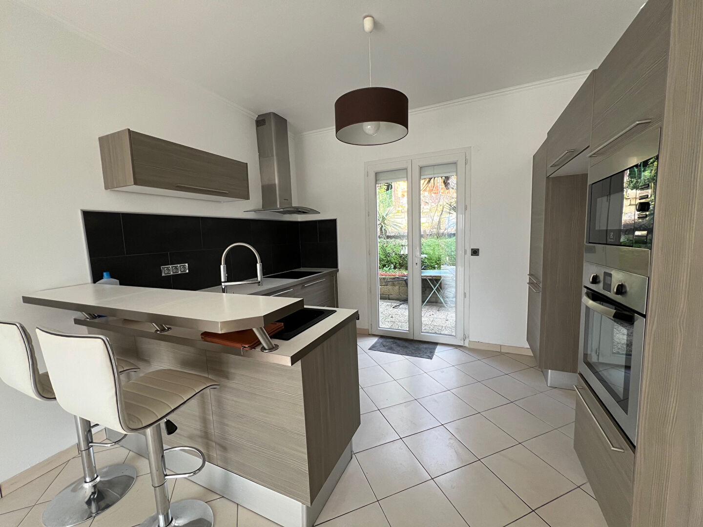 Charmante Maison de 75m2 à Meriel - 5 pièce(s), 3 chambres et sous-sol compris