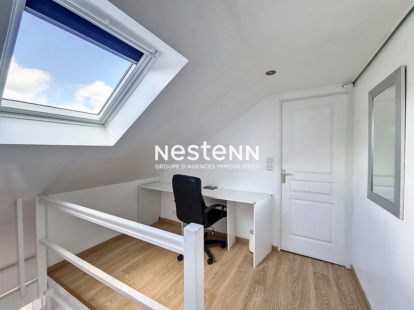 LANDERNEAU - Appartement  duplex aux prestations de qualité, 3 pièces, de 59.60 m2 en hyper centre, avec place de parking