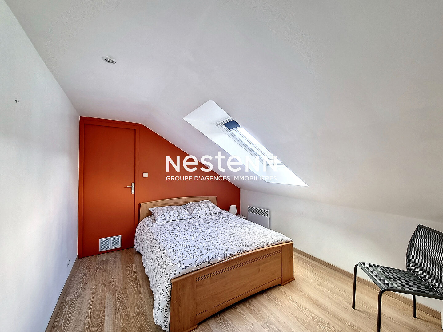 LANDERNEAU - Appartement  duplex aux prestations de qualité, 3 pièces, de 59.60 m2 en hyper centre, avec place de parking