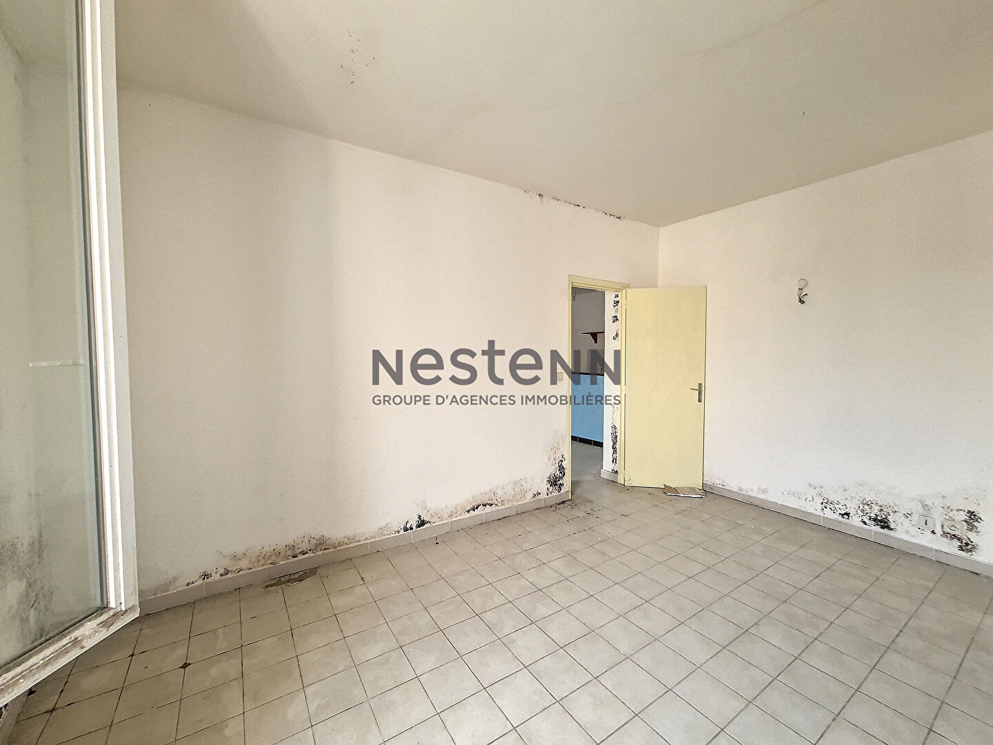 Appartement T2 Lunel  61 m2 à rénover