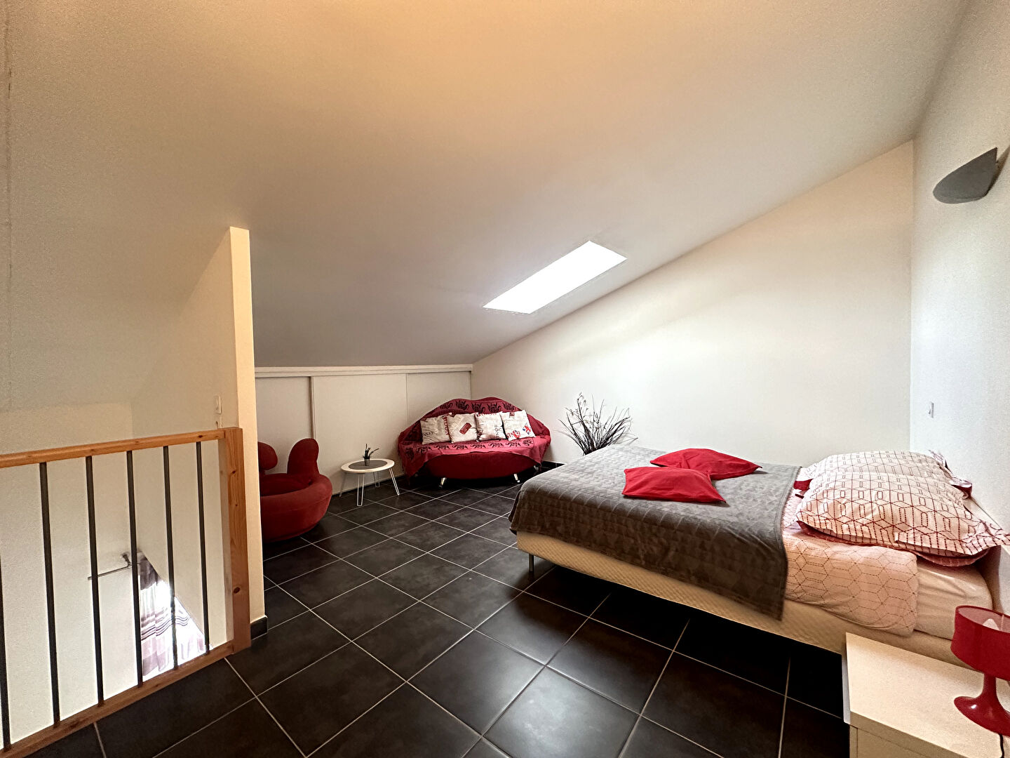 Appartement T3 avec terrasse et  parking à Lunel