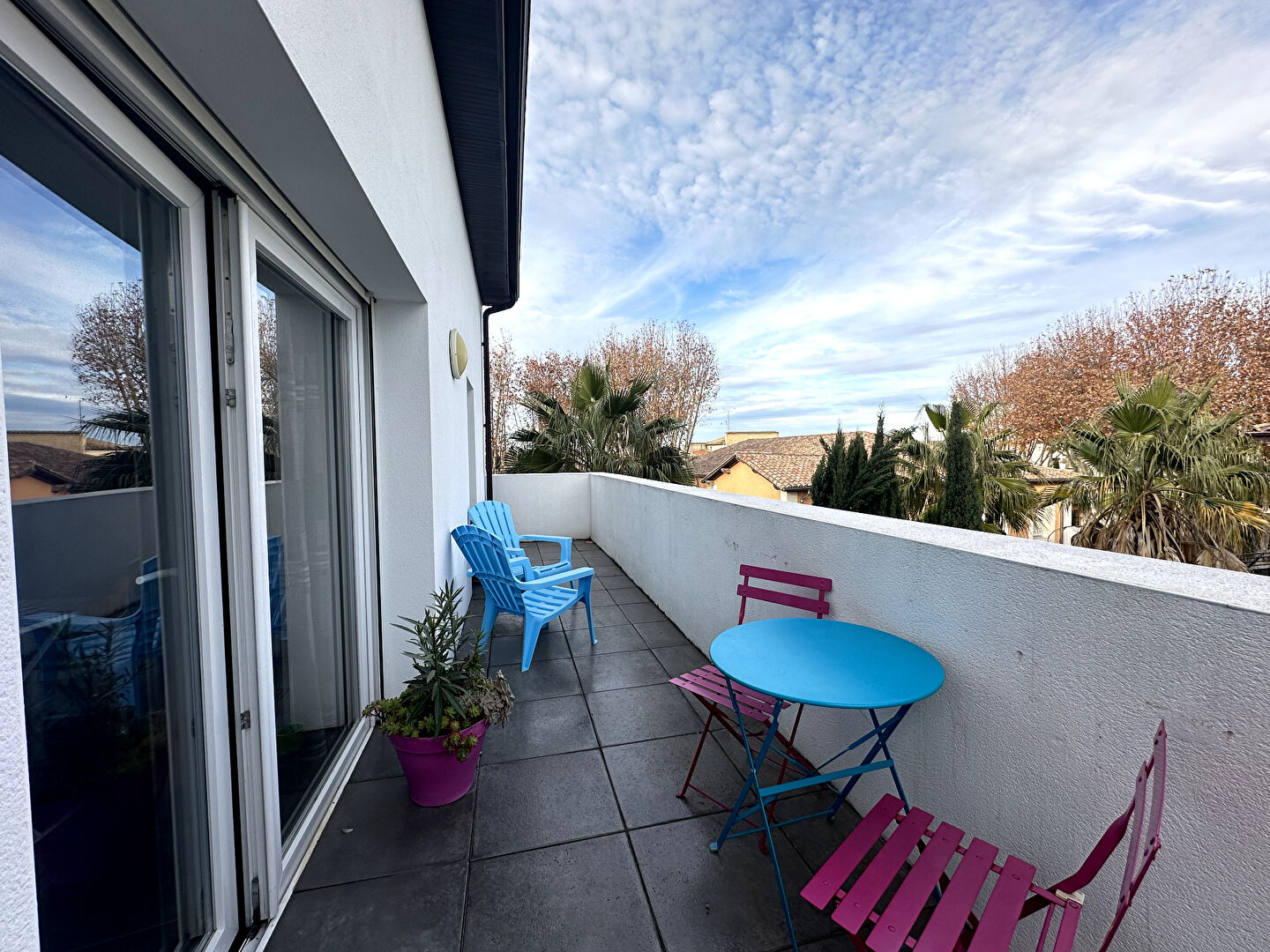 Appartement T3 avec terrasse et  parking à Lunel