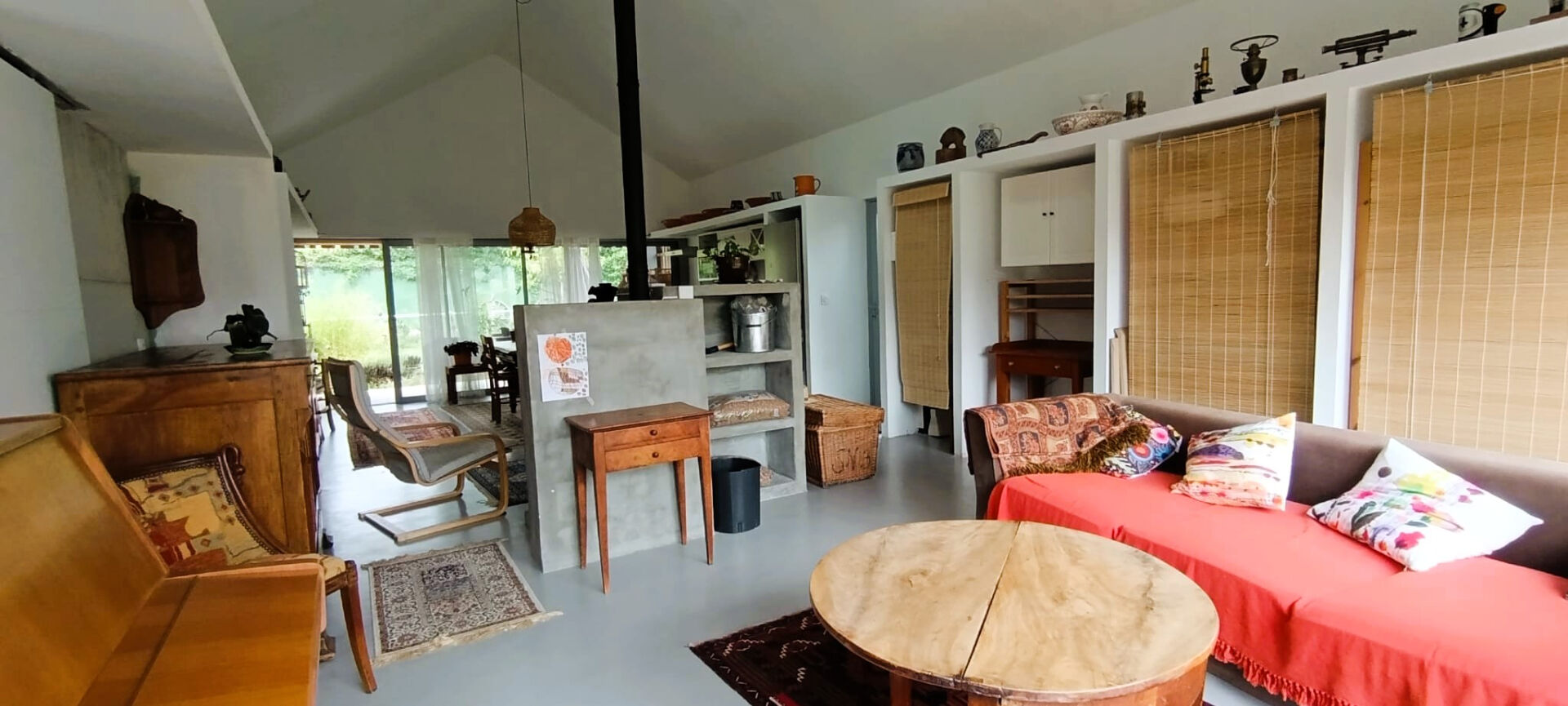 Maison d'architecte où design et nature se rencontrent