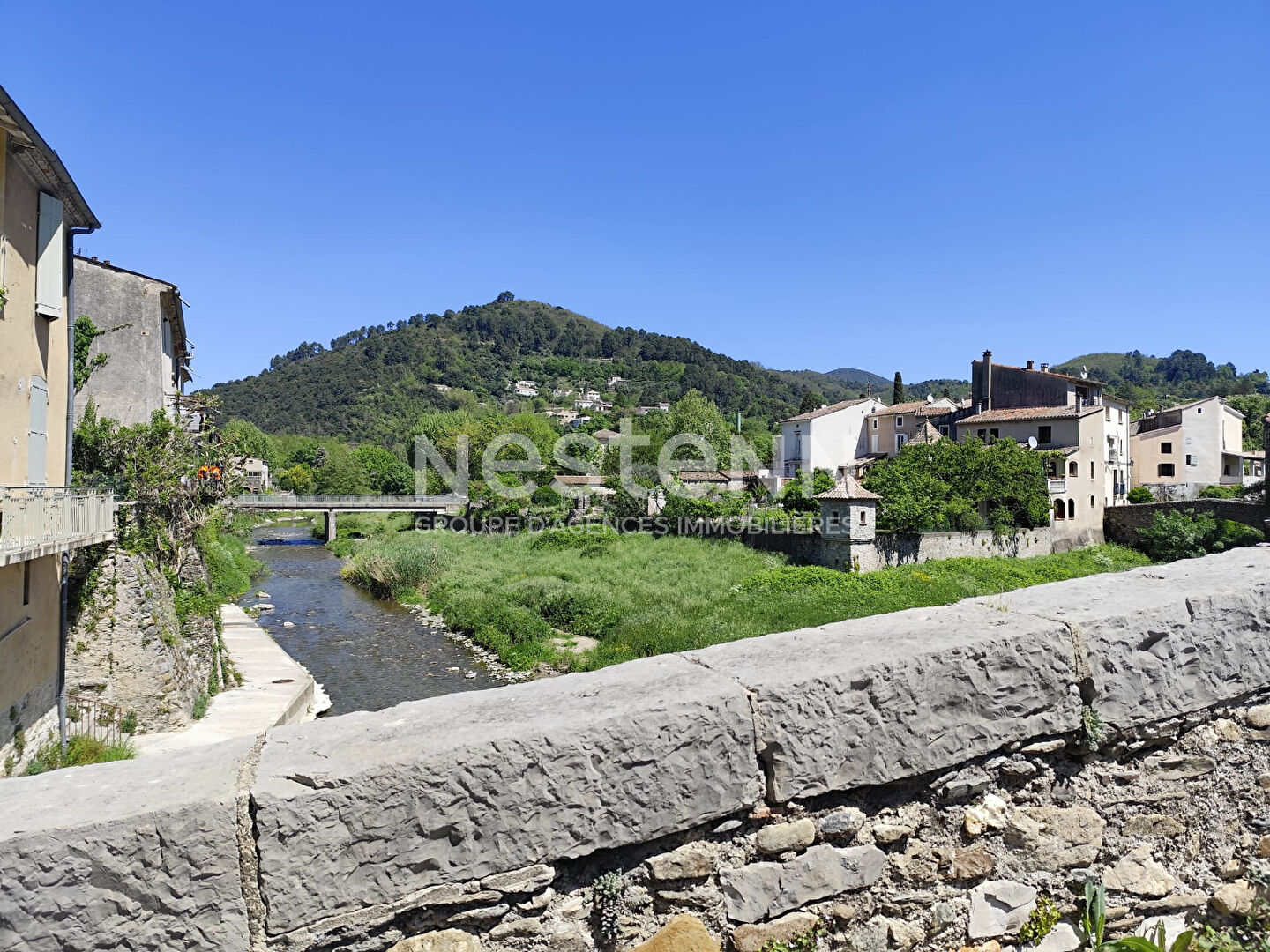 Maison de village en pierre avec vue imprenable ? Sumène
