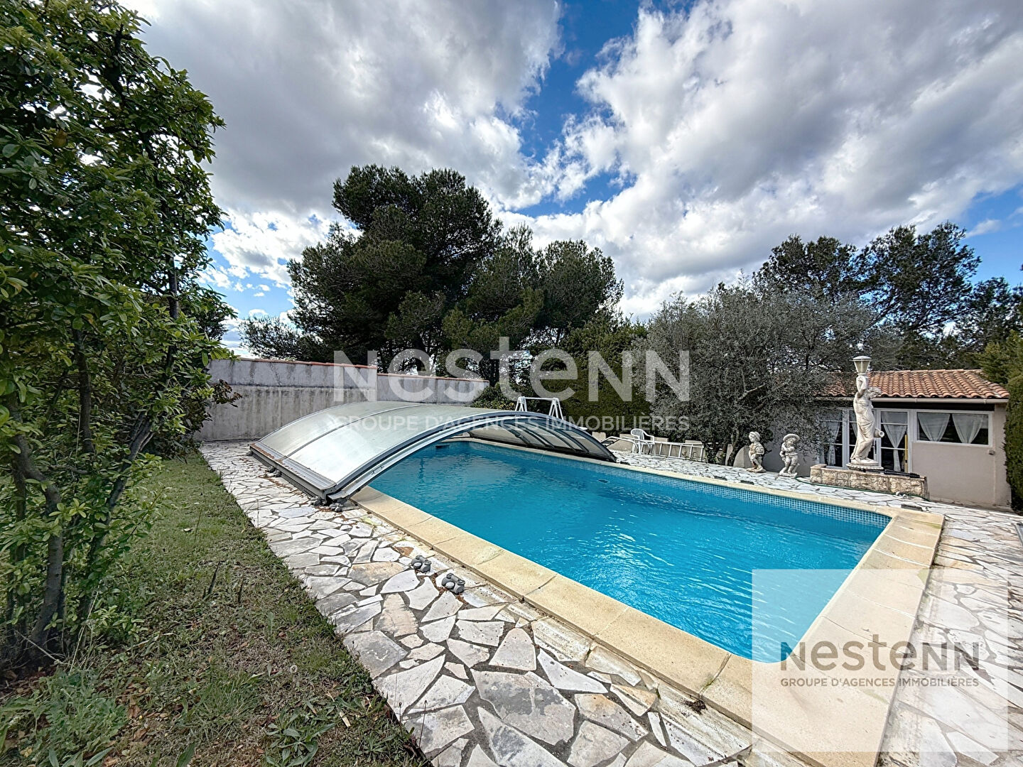 Belle maison familiale avec piscine et  vue imprenable