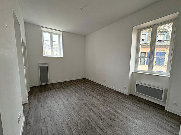 Vente par agence immobiliere à Nevers (58000)