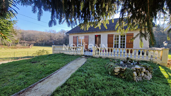 Vente par agence immobiliere à Sarrazac (24800)