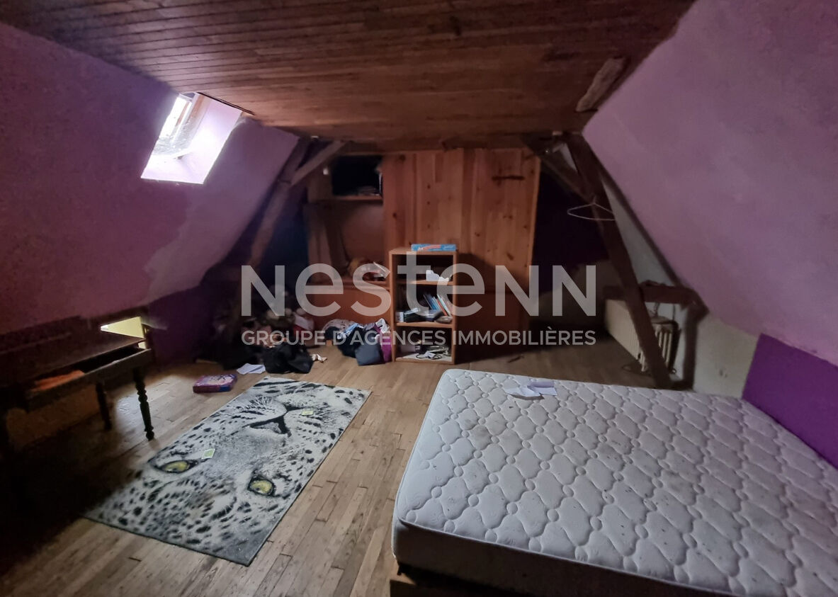 Maison en pierres du XVII siécle dans petit hameau proche Sorges