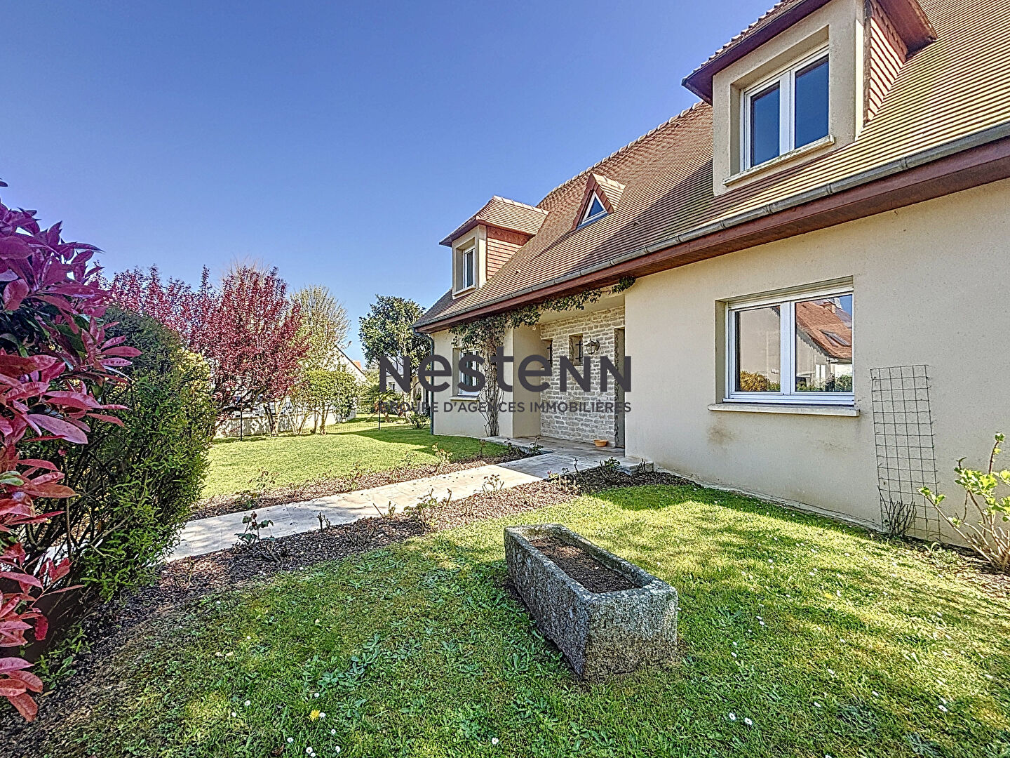 À vendre  Maison familiale 6 pièces ? 165 m² habitables