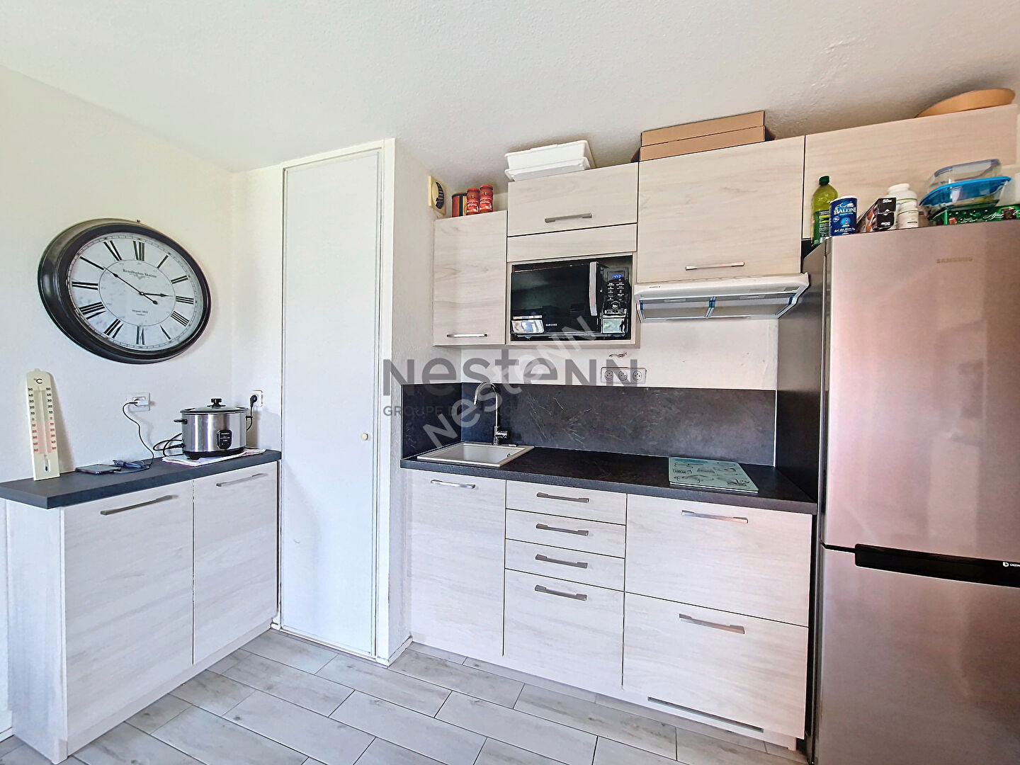A vendre : Charmant appartement de trois pièces avec balcon à deux pas de la plage Sword Beach