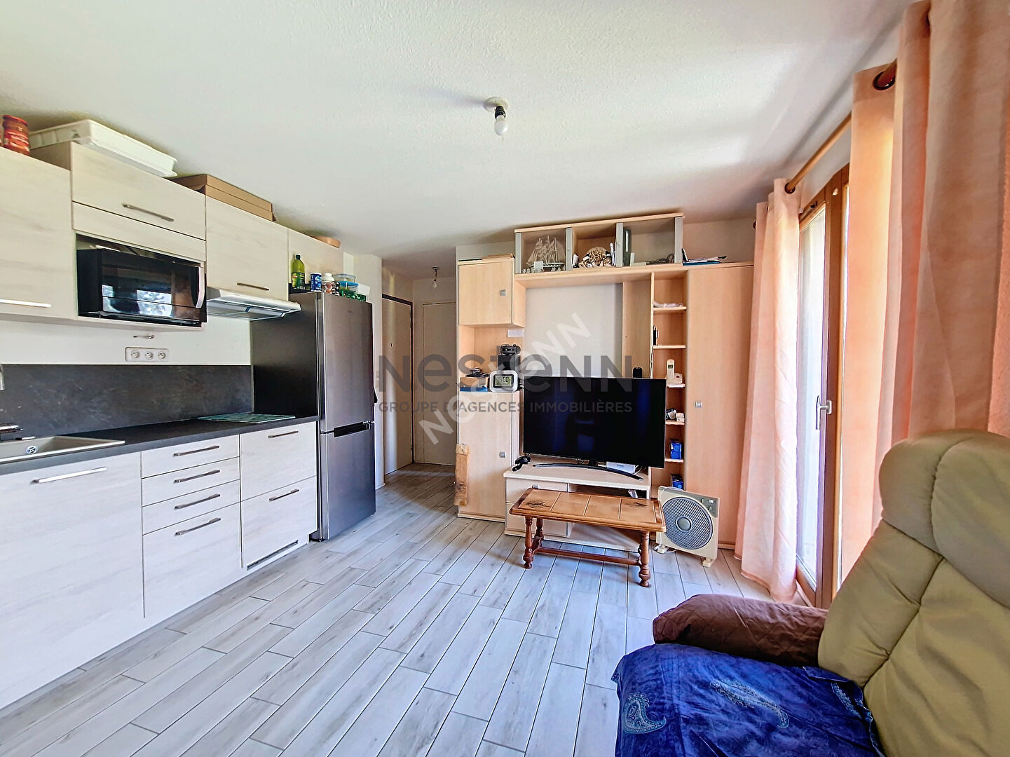 A vendre : Charmant appartement de trois pièces avec balcon à deux pas de la plage Sword Beach