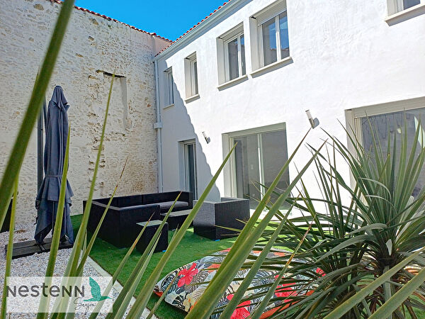 Vente par agence immobiliere à Saujon (17600)